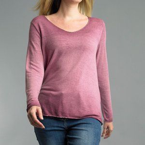 NWT Tempo Dip Dyed Wine V-Neckline Long Sleeve Tee